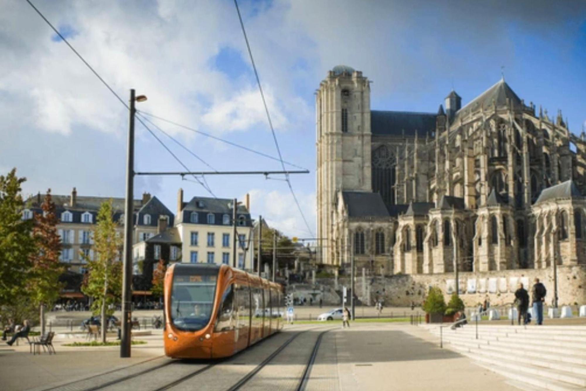 Magnifique Appart Centre Ville Renove 2 Pers Le Mans Bagian luar foto